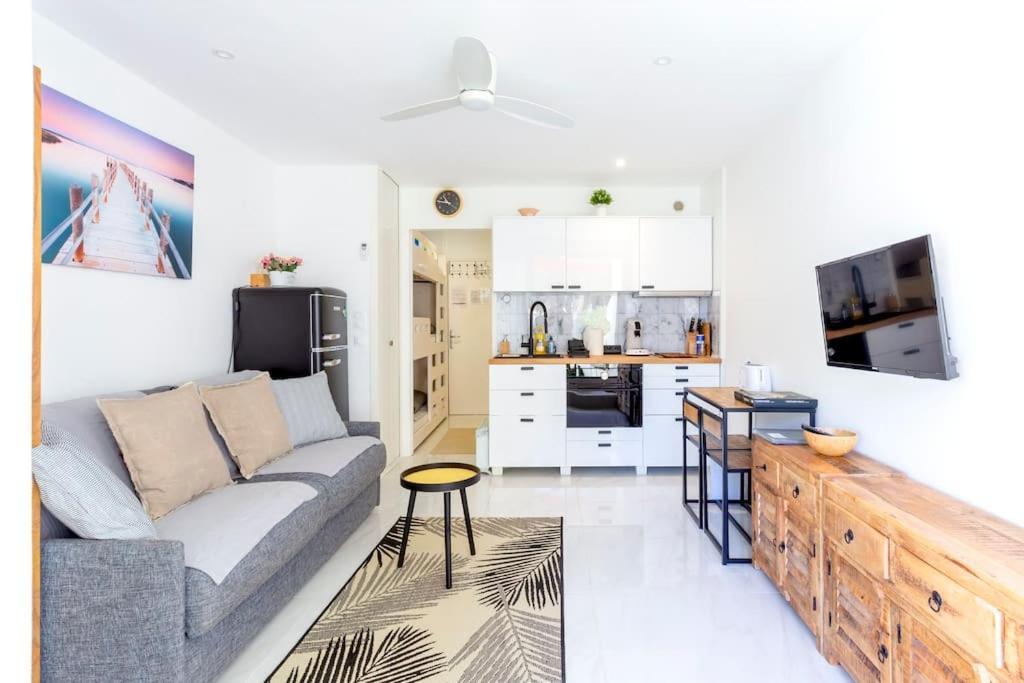 Chez James - Superbe Studio Avec Piscine Et Plage A Proximite 라그랑모트 외부 사진