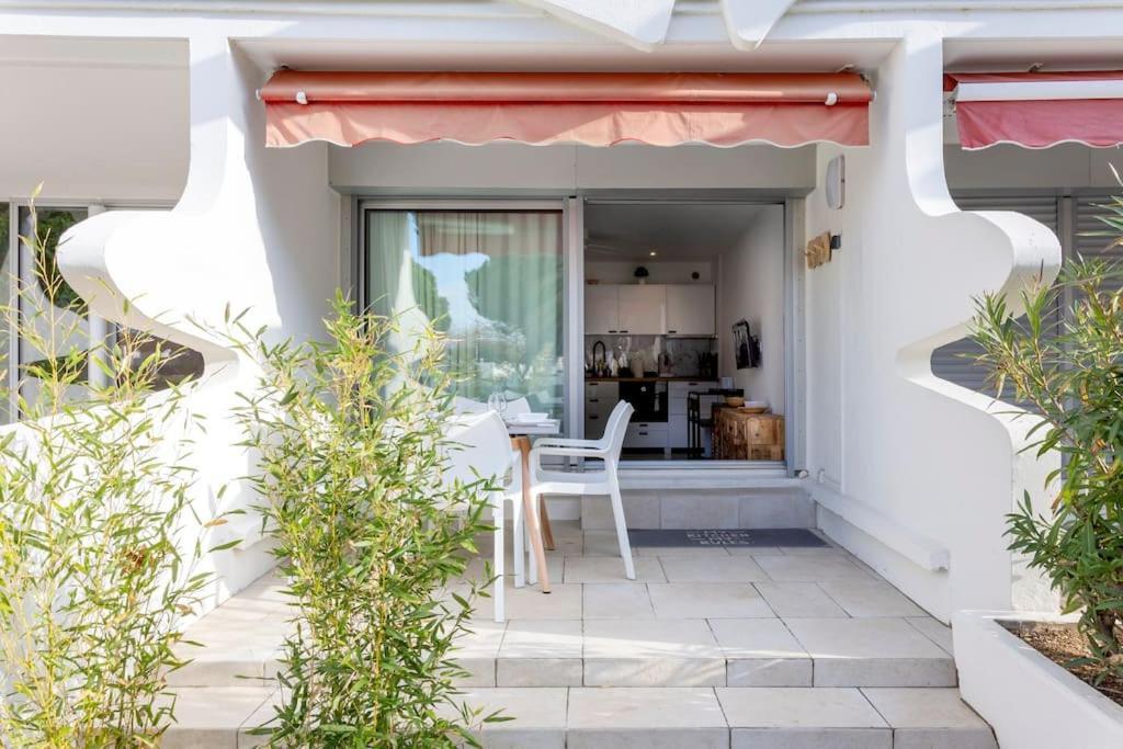 Chez James - Superbe Studio Avec Piscine Et Plage A Proximite 라그랑모트 외부 사진